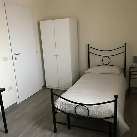 Via Venezia Accomodating Solutions