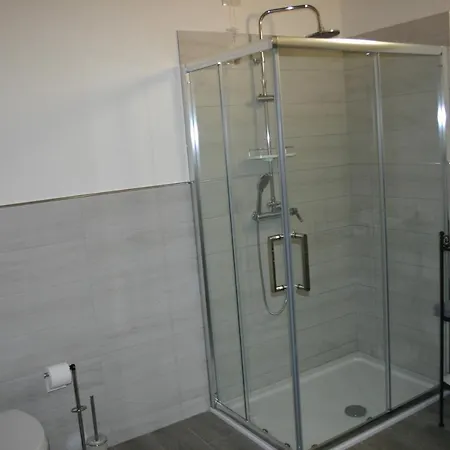 Via Venezia Accomodating Solutions 招待所 3*