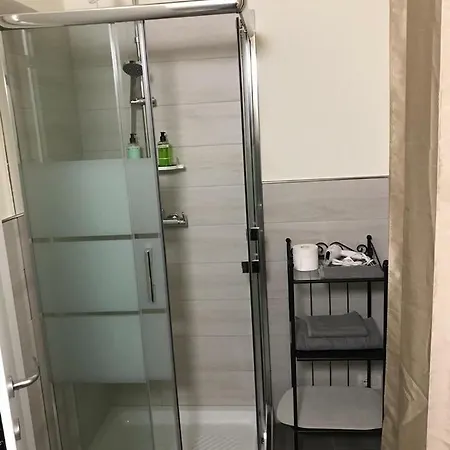 Via Venezia Accomodating Solutions