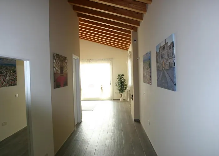 Via Venezia Accomodating Solutions Gæstehus Lonigo